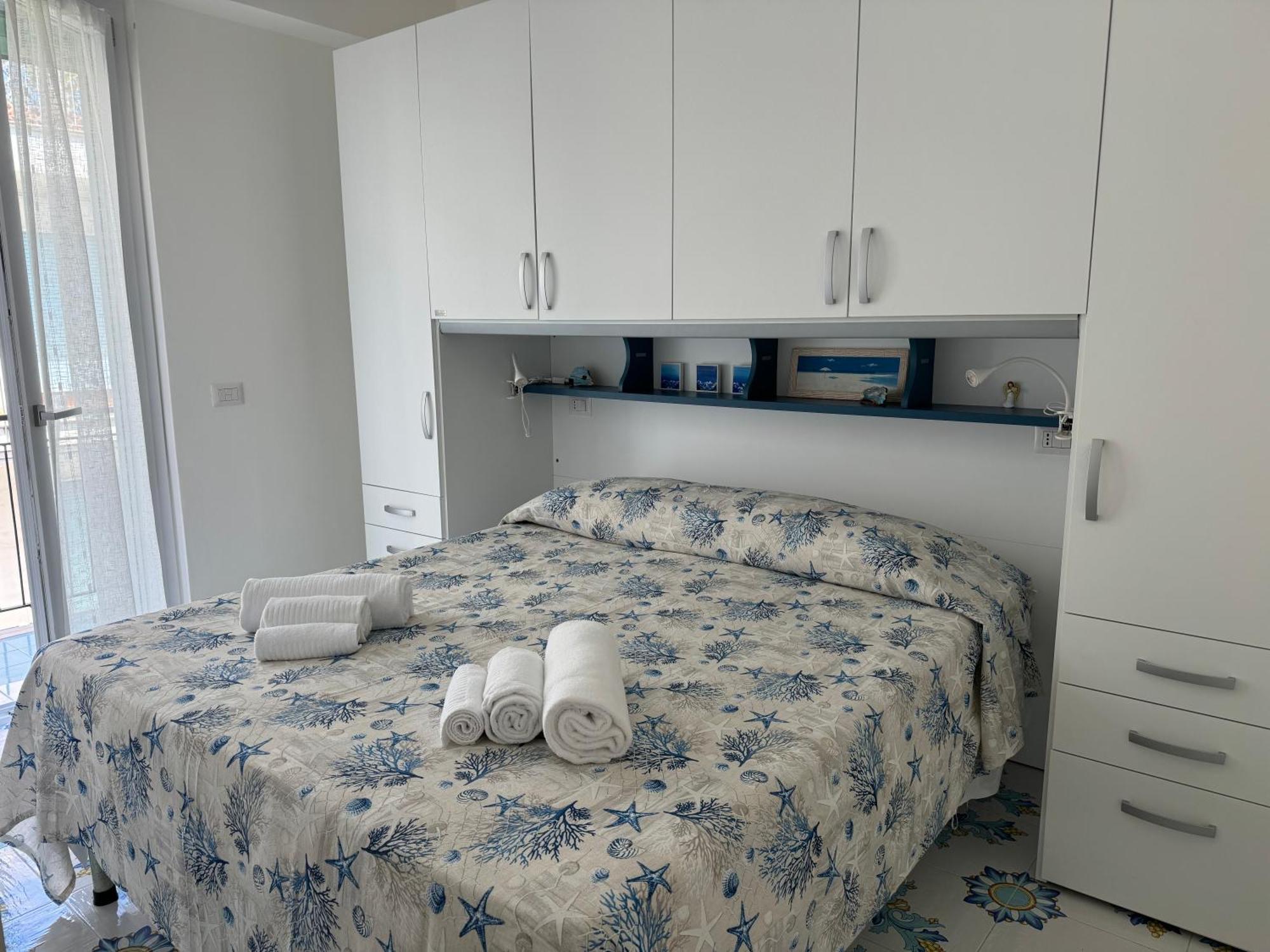 Donna Flora Ischia Appartamento المظهر الخارجي الصورة